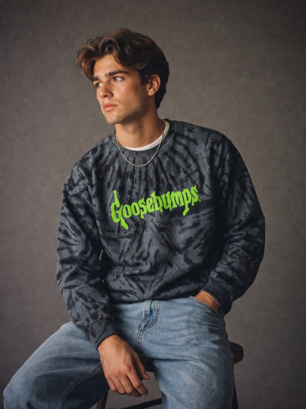 Goosebumps Tie Dye Sweatshirt Men’s Large Gray Graphic Horror Crewneck